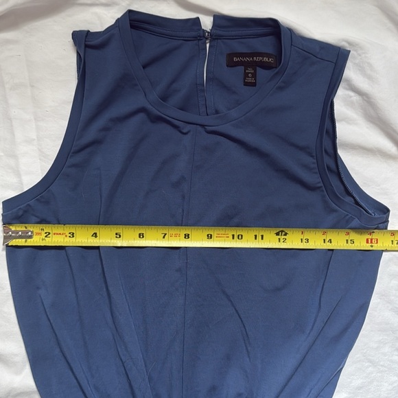 Banana Republic Blue Sleeveless Jumpsuit. Size 6 - Picture 5 of 9